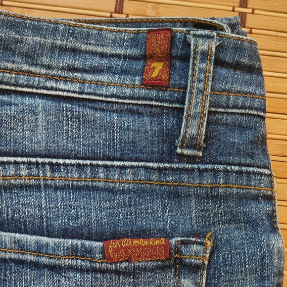 7 for all mankind size 26 flare legged jeans, 100% cotton. - Picture 9 of 9